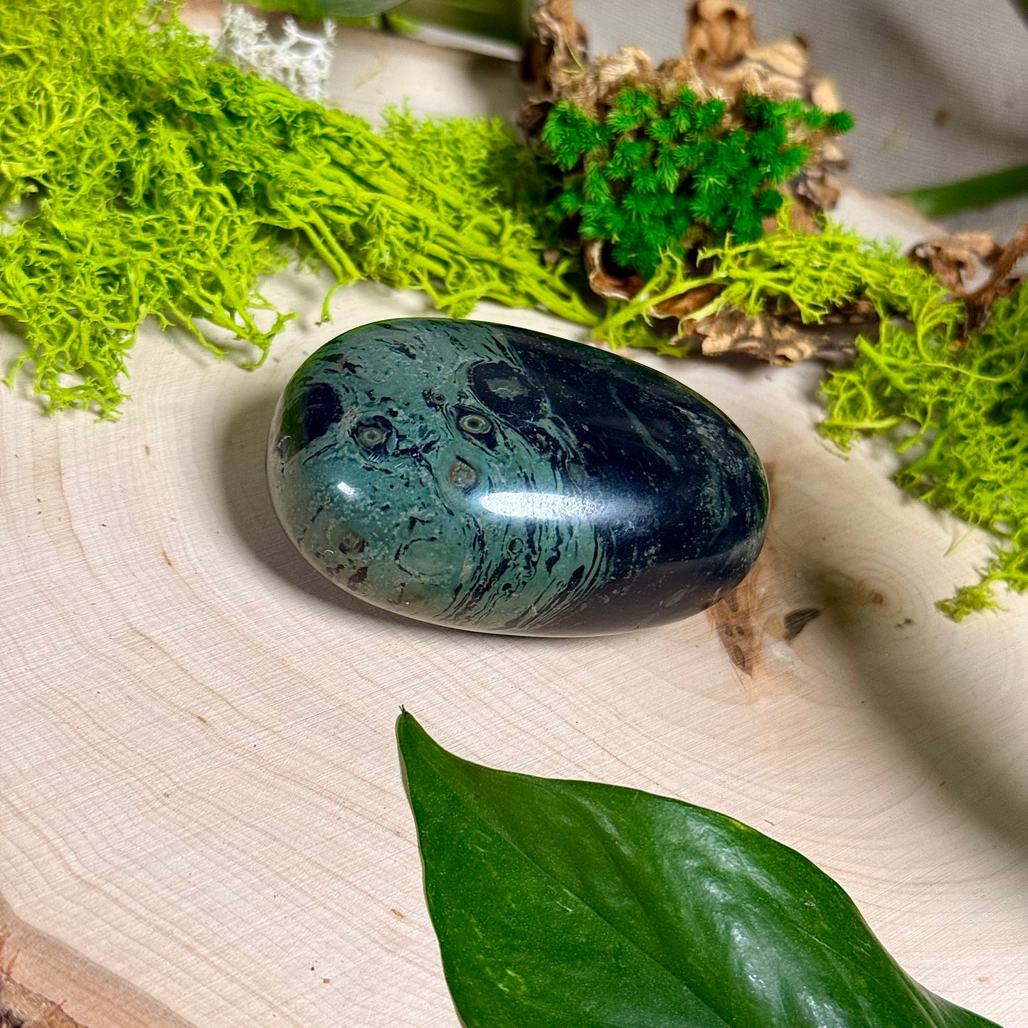 Kambamba Jasper Palm Stones and Spheres