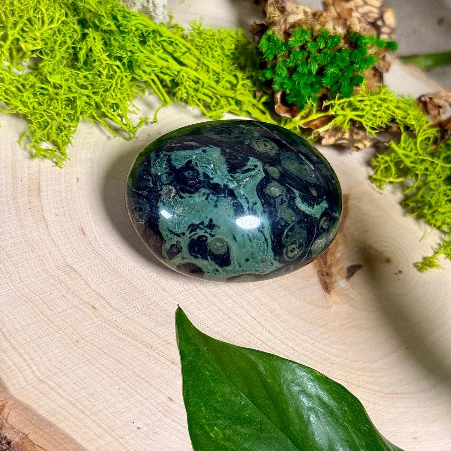 Kambamba Jasper Palm Stones and Spheres