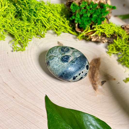 Kambamba Jasper Palm Stones and Spheres